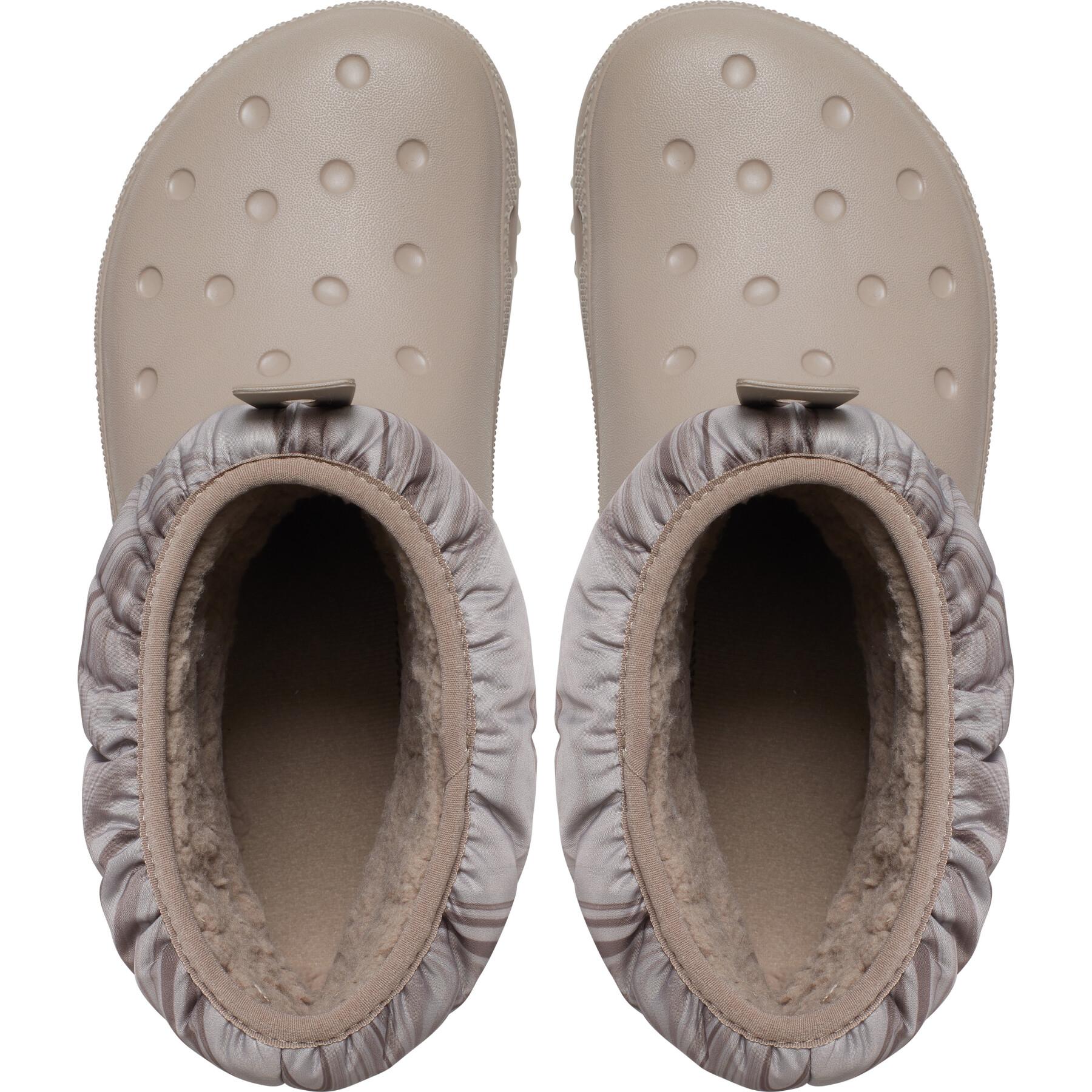 Krótkie buty damskie Crocs Classic Neo Puff