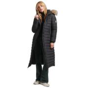 Długa i lekka kurtka puchowa z kapturem ze sztucznym futrem dla kobiet Superdry